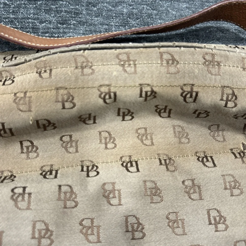 Dooney & Bourke DB Monogram Canvas Hobo Shoulder Bag Brown Leather  Trim‎ Y2K